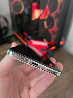 Oneplus 13 16/512GB - 7