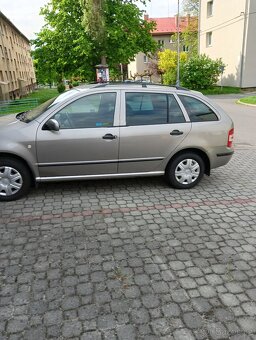 Prodám Škoda Fabia Combi 1.2 benzín - 7