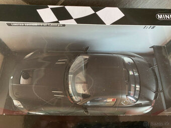 1:18 Mercedes SLS AMG Matt Schwarz Minichamps Lim.ed. - 7