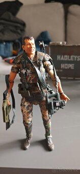 Prodam Neca figurky 1/10 Aliens - 7