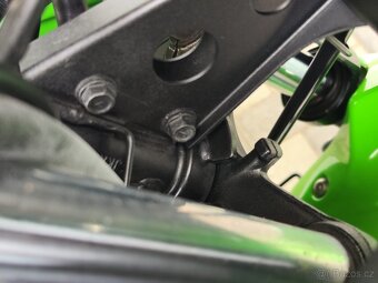 Kawasaki ninja 250 / Top stav / málo najeto - 7