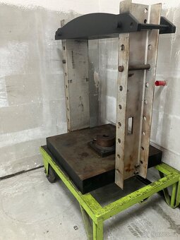 Dílenský lis,lisovací stolice - 7