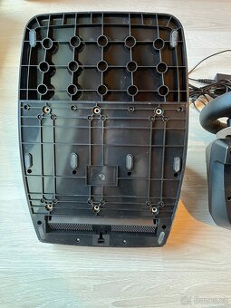 Herní volant a pedály Logitech G29 - 7