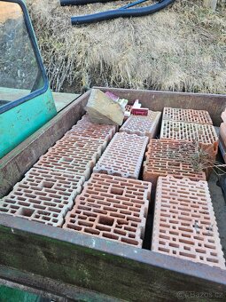 PŘÍČKOVÉ CIHLY - 7