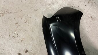 Mazda 3 pravý přední blatník - 7