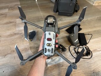 DJI MAVIC 2 PRO - FLY MORE COMBO - 7