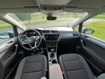 Volkswagen Touran 1,5 Tsi ACTIVE 2022 92 300 km - 7