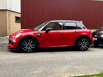 Mini Cooper 148kW, R.v.2017, automat. 5 dveří, GP packet,f55 - 7