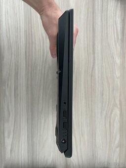 Acer Nitro AN515-52 - 7