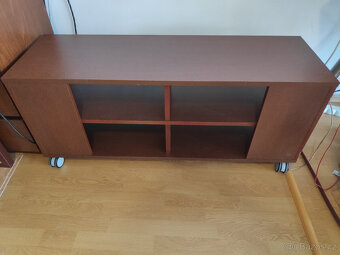 Komoda Ikea Malm a TV stolek Ikea Benno , 600 + 500 kc - 7