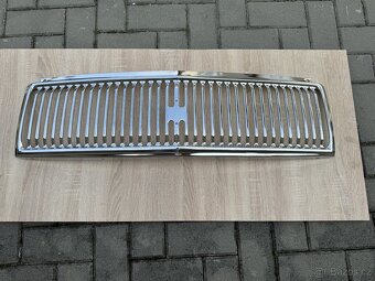 Gaz 3102, přední nová originál maska - 7