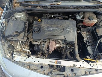 ND z Opel Astra 1248.cm3 70.kw nafta r.v.2011 (K60) - 7