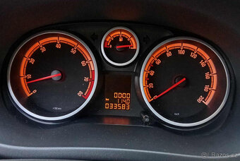 Opel Corsa 1.2 Benzín Najeto jen 33600km TOP stav - 7