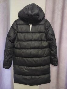 Nová dámská bunda a kabelka . Cena za set 2600 Kč - 7