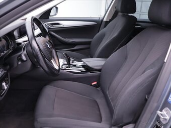 BMW Řada 5 2,0 520i 135kW Aut. Navi LED (2018) - 7