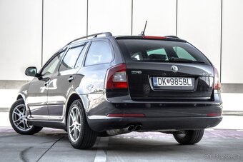 Škoda Octavia Combi 2.0 TDI CR DPF RS DSG - 7