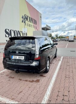 Mitsubishi Grandis 2.0 Di-D, 100 kW, 6 míst - 7
