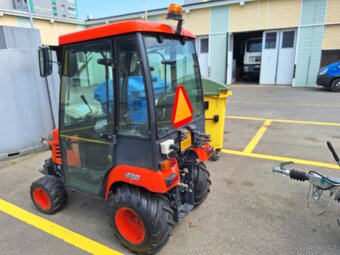 KUBOTA BX2350 4X4 - 7