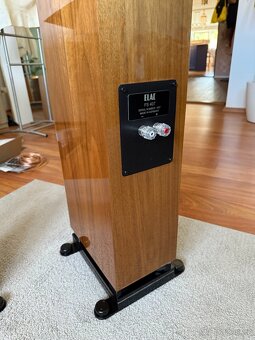 ELAC FS 407 - Elegantní sloupové reproduktory - 7