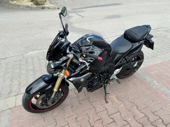 Suzuki GSR 750 2011 - 7