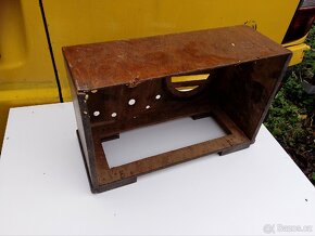 Šasi starého rádia - 7