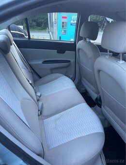 Hyundai ACCENT 1.4 - 7