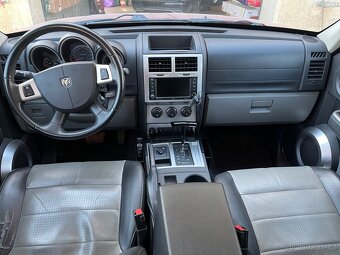 Dodge Nitro 2,8 CRD 4x4 - 7