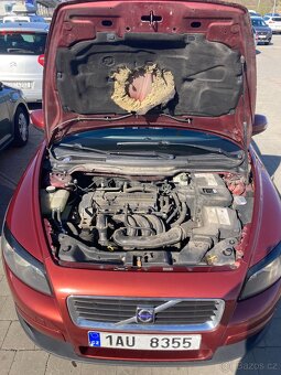 Volvo C30 1.6 74 kW, manuál, r. v. 2010 - 7