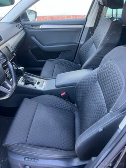 Prodám Škoda SUPERB 3 combi STYLE plus - 7