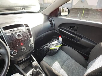 Prodám Kia Ceed - 7