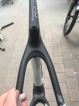 rám carbon Whistle Hakan 27,5" - 7