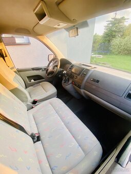VW Transporter T5 1.9 TDi 9 míst - 7