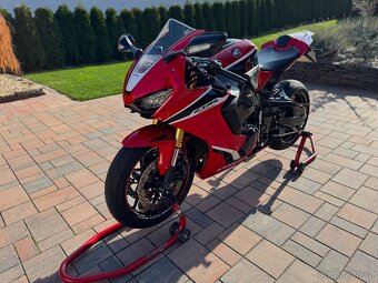 Honda CBR 1000rr Fireblade - 7