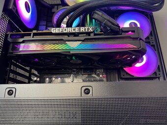 ROG-STRIX-RTX3070-O8G-V2-GAMING - 7