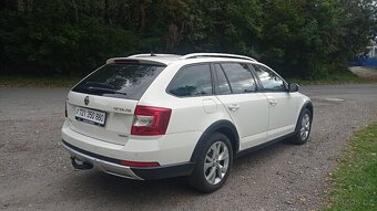 Škoda Octavia, Scout 2,0TDi 135KW Automat - 7