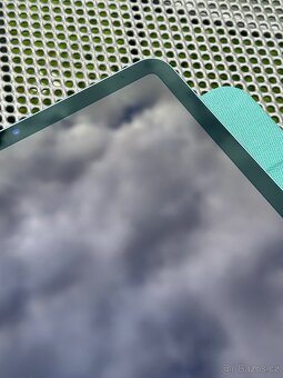 Apple iPad Air 5. gen M1 - 7