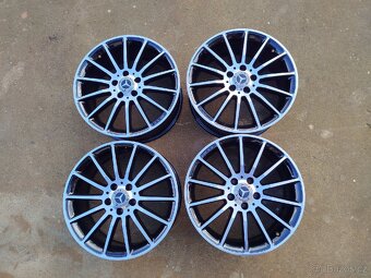 Originální ALU disky AMG 18" – TOP stav, W447/W176 - 7
