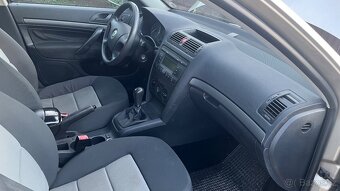 ŠKODA OCTÁVIA 1.6 MPI SERVISNÍ KNIHA. - 7