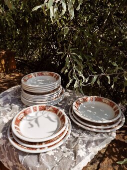 Anglický vintage porcelánový set talířů - 7