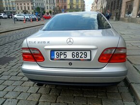MERCEDES CLK PERFEKTNÍ STAV - 7