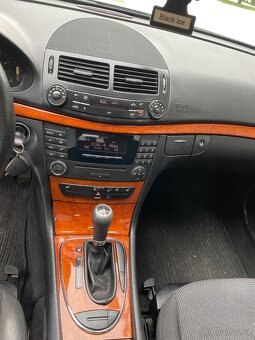 Mercedes Benz E280 - 7