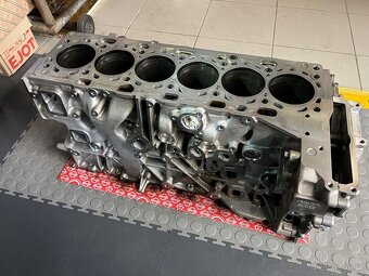 Díly motoru BMW B57D30C - M50D - 7