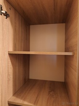 Šatní skříň - 7
