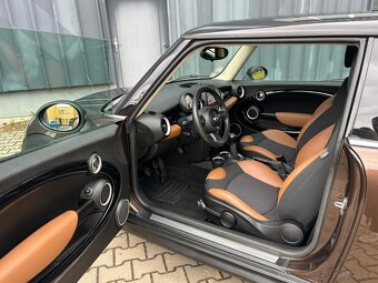 Mini Cooper 1,6 i / 90 kW / Brown / - 7