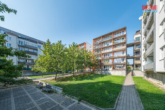 Prodej garážového stání 68, 18 m², Praha, ul. Názovská - 7