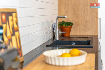 Prodej bytu 2+1, 67 m², Praha, ul. Malátova - 7