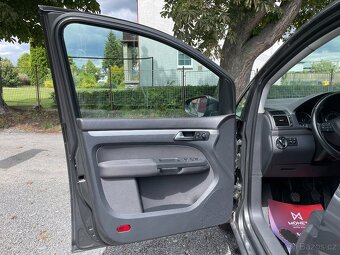 VW Touran 1.6 TDi Navigace,Climatronic - 7