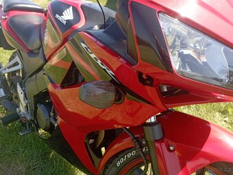 HONDA CBR 125R - 7