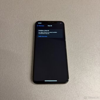 iPhone X 64GB bílý - 7