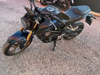 Honda CB 125 R Neo Sports Café (2023) Nová, 6200km - 7